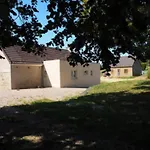 Le Bois Aux Ecureuils - Eichhoernchenwald By Interhome *
