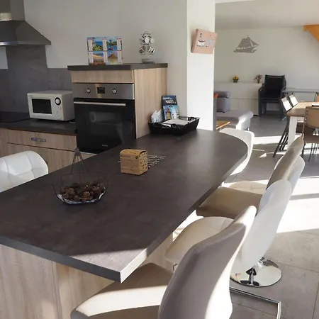 Casa de Férias Le Bois Aux Ecureuils - Eichhoernchenwald By Interhome *