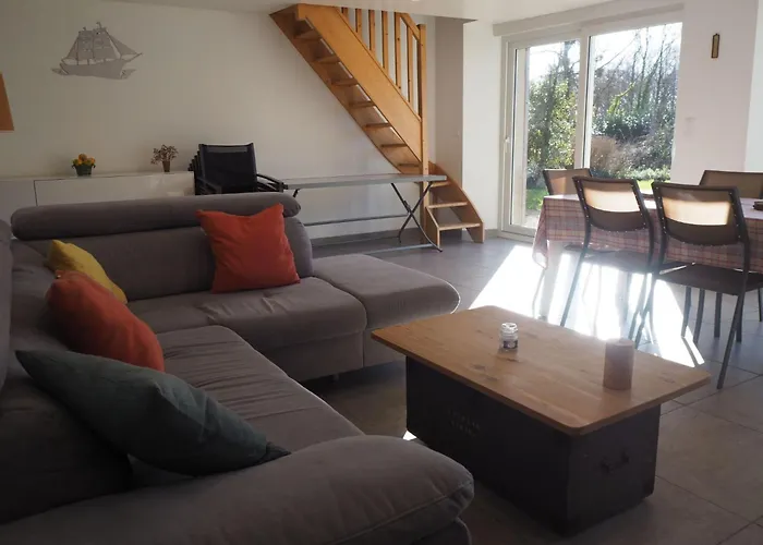 Holiday home Le Bois Aux Ecureuils - Eichhoernchenwald By Interhome *