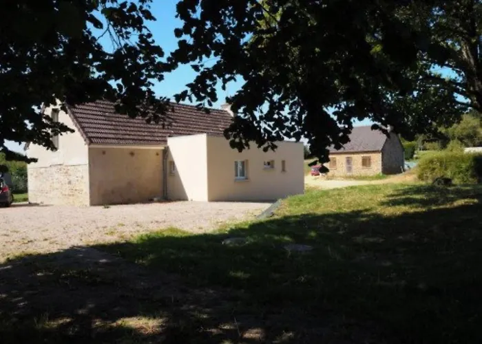 Le Bois Aux Ecureuils - Eichhoernchenwald By Interhome *