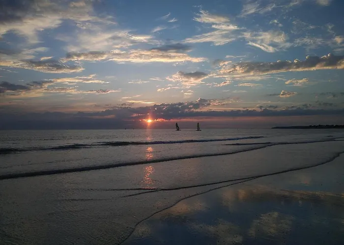 Le Bois Aux Ecureuils - Eichhoernchenwald By Interhome *